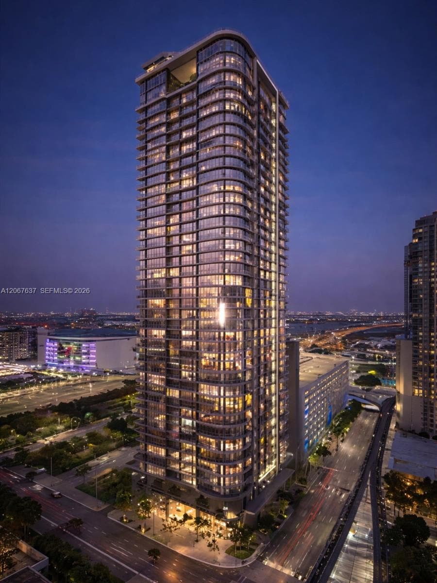 Condominium at 121 NE 5th St # 1607, Miami FL 33132