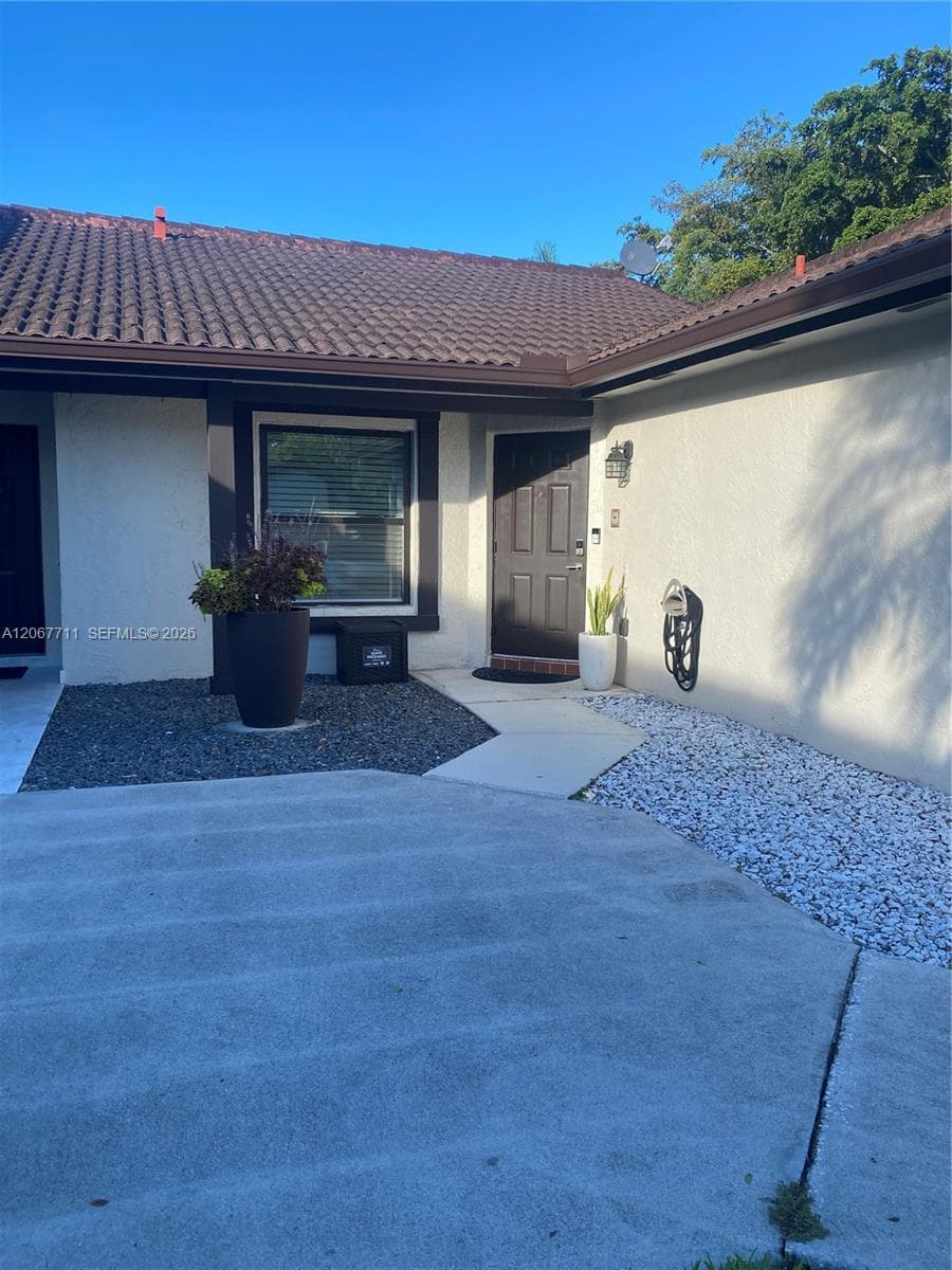 Villa at 4810 SW 152nd Pl # 87, Miami FL 33185