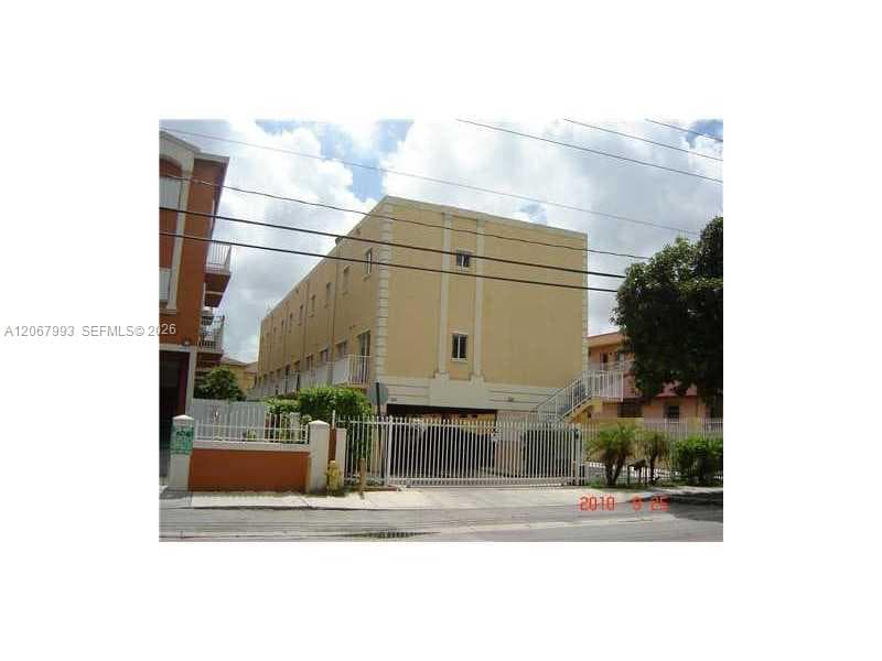Apartment at 928 SW 3 # 207, Miami FL 33130
