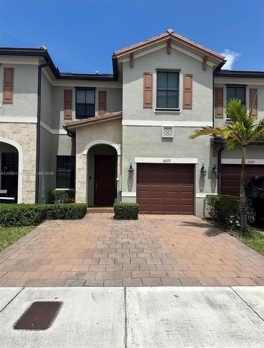 Townhouse at 10377 W 34th Ct # 10377, Hialeah FL 33018
