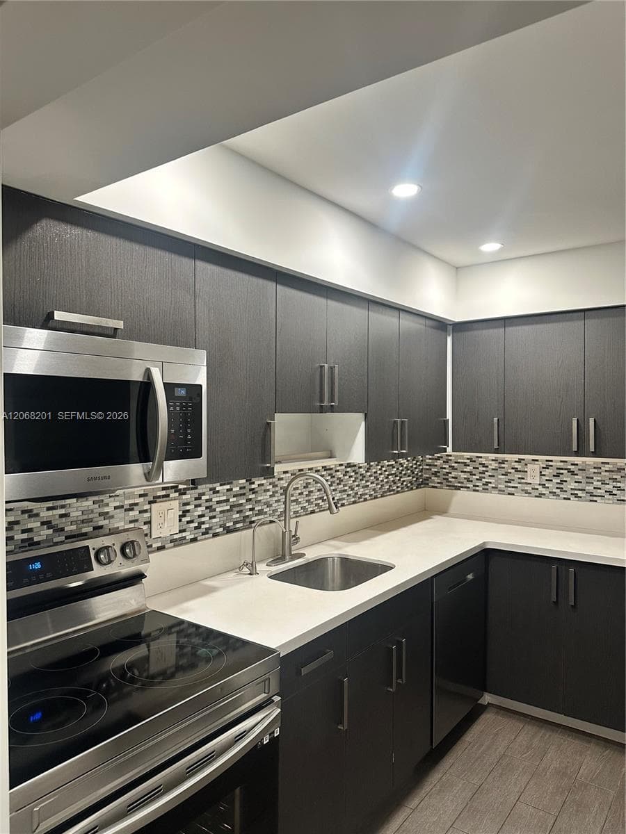Condominium at 9449 SW 76th St # T5, Miami FL 33173