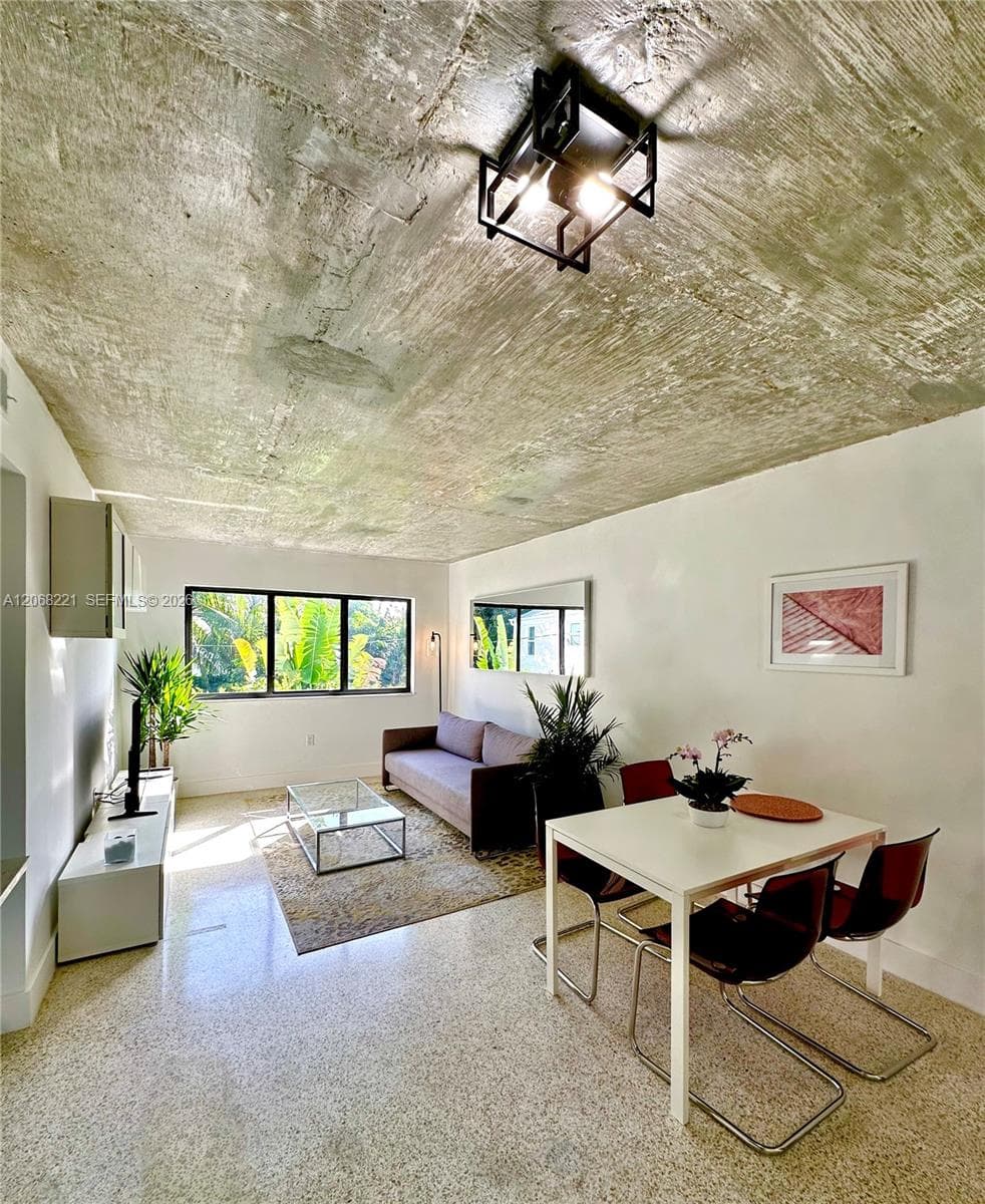 Apartment at 190 NW 69th St # 6, Miami FL 33150