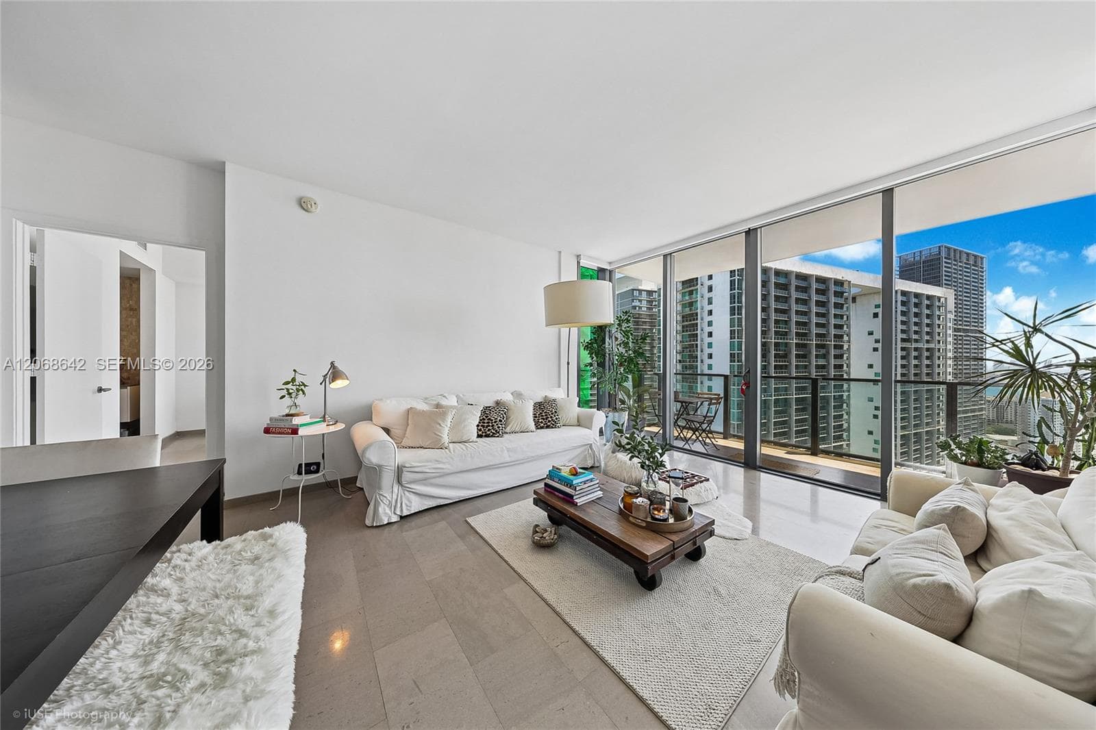 Condominium at 68 SE 6th St # 2909, Miami FL 33131