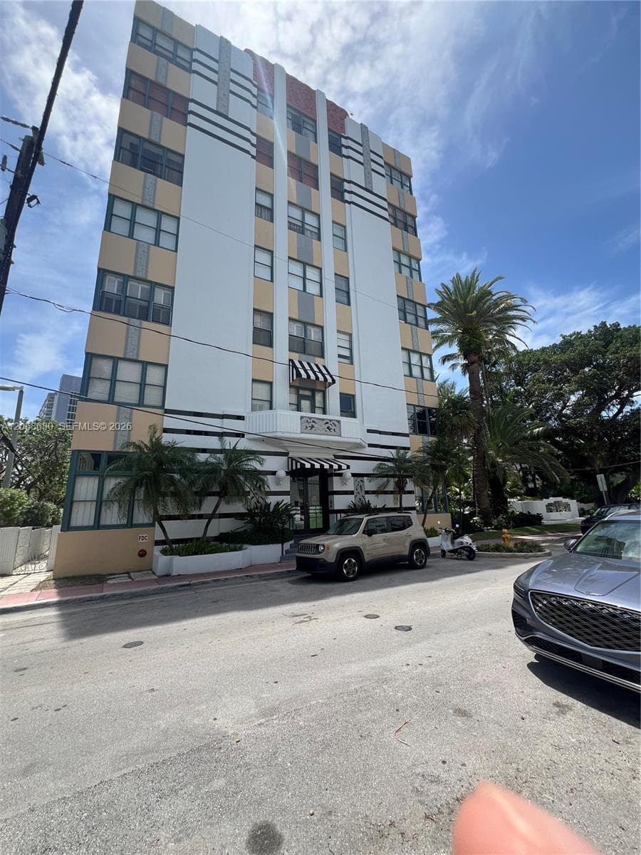 Condominium at 2421 Lake Pancoast Dr # 4D, Miami Beach FL 33140