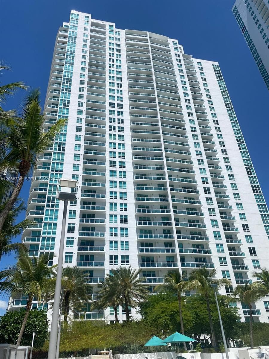 Condominium at 951 Brickell Ave # 1210, Miami FL 33131