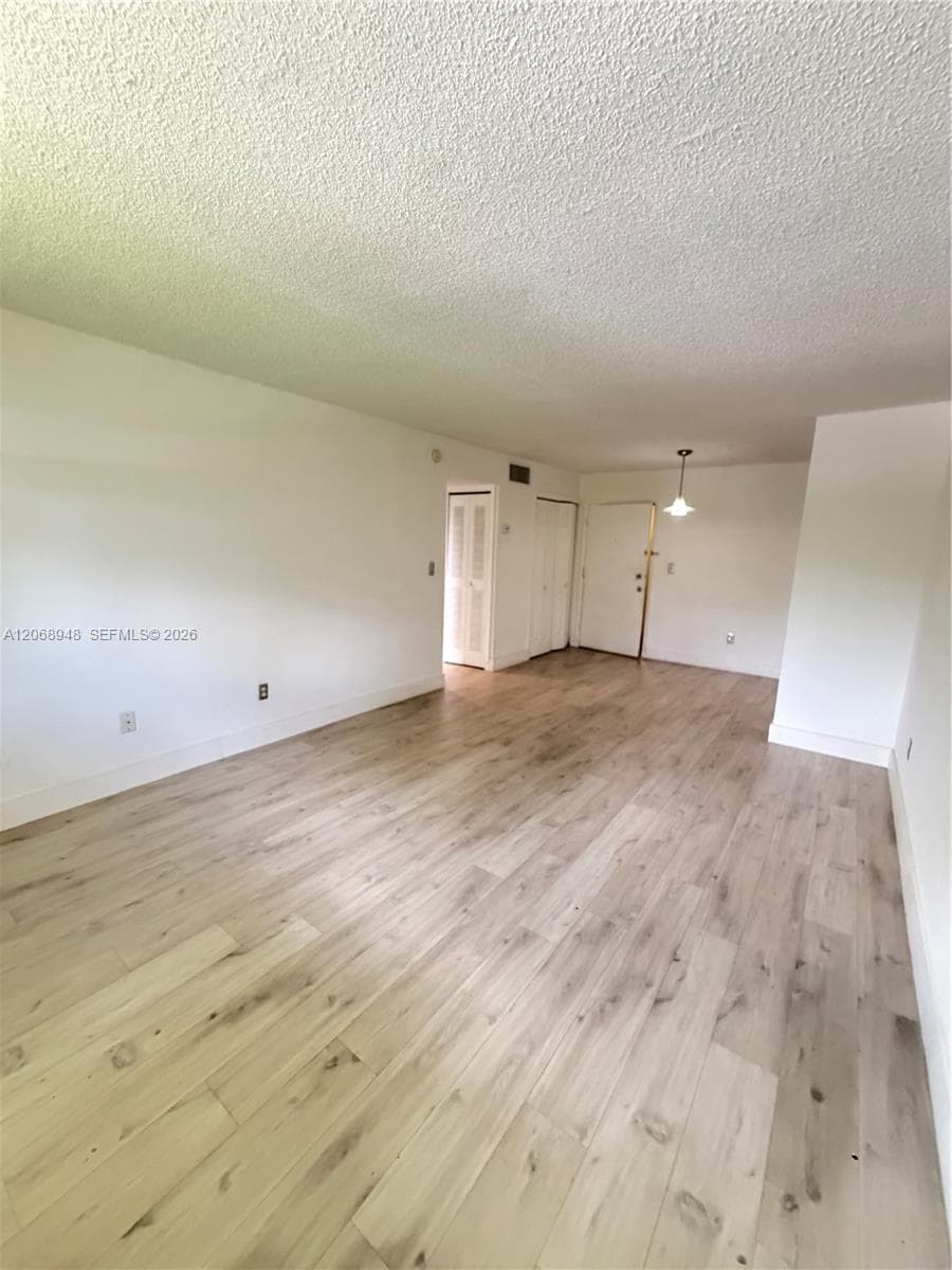 Apartment at 606 W 81st St # 209, Hialeah FL 33014
