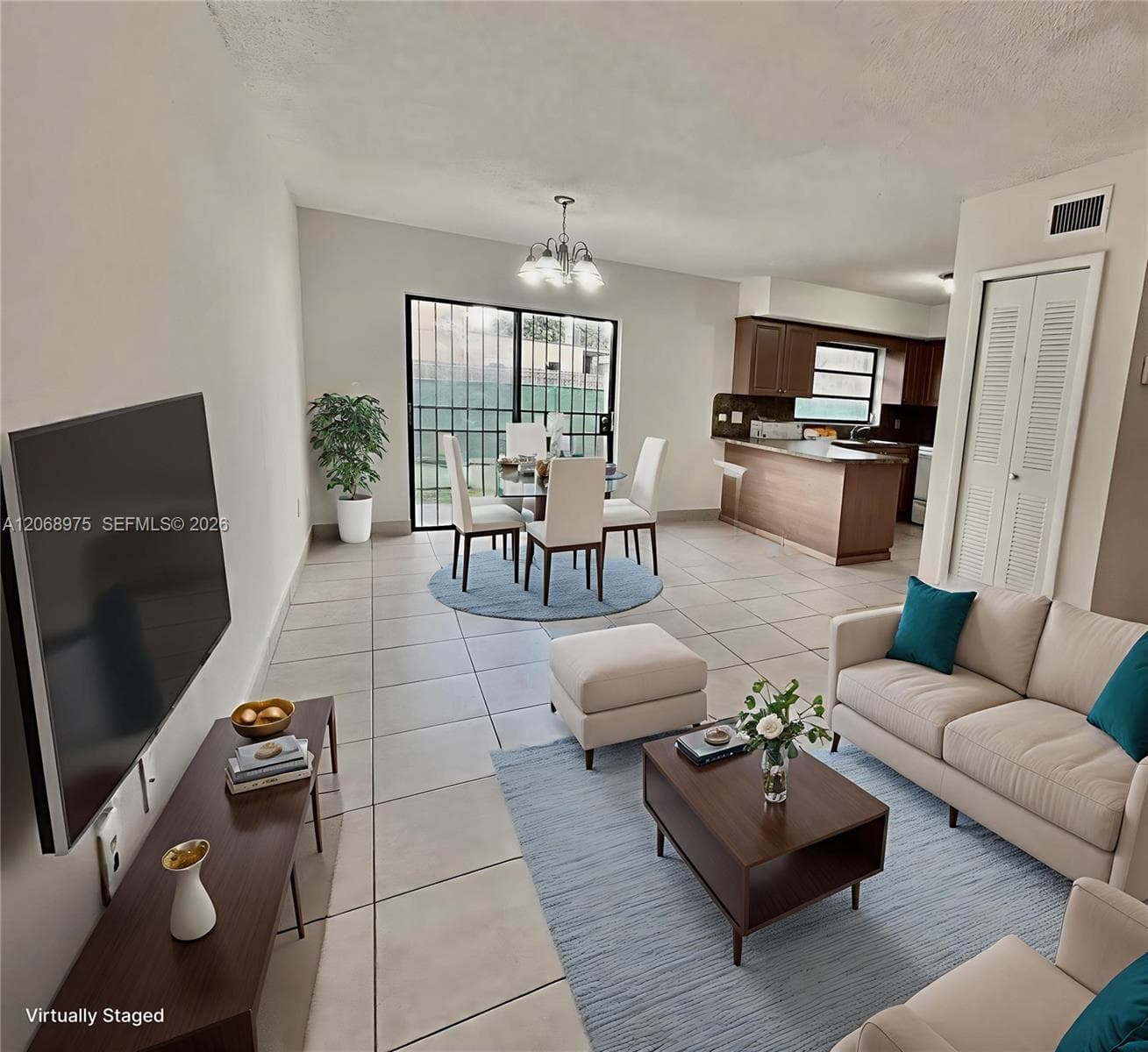 Townhouse at 1095 W 37th St, Hialeah FL 33012