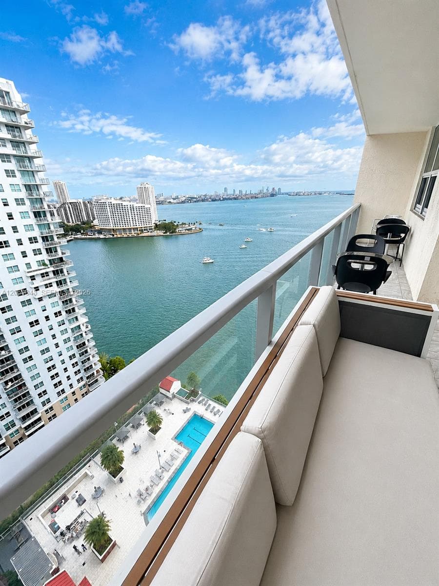 Condominium at 1155 Brickell Bay Dr # 2504, Miami FL 33131