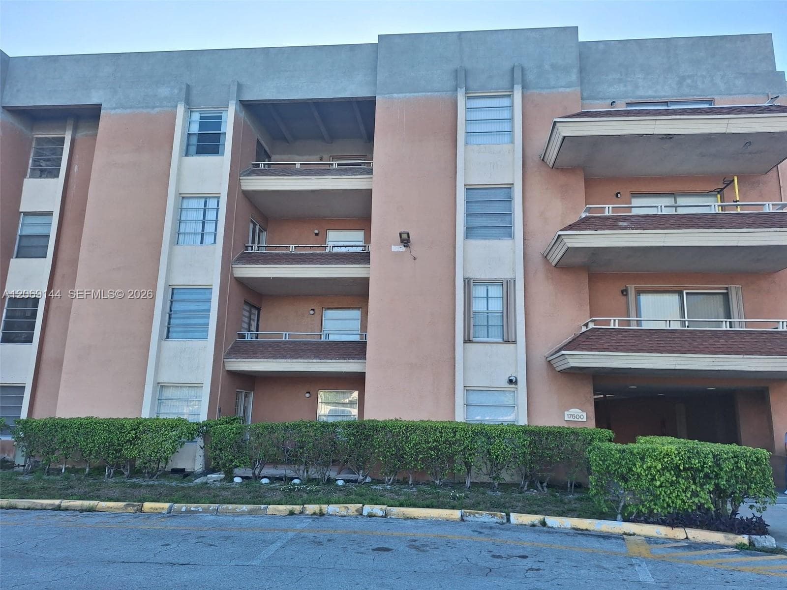 Condominium at 17600 NW 68th Ave # B4009, Hialeah FL 33015