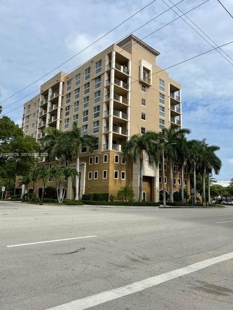 Condominium at 2650 SW 37th Ave # 501, Miami FL 33133