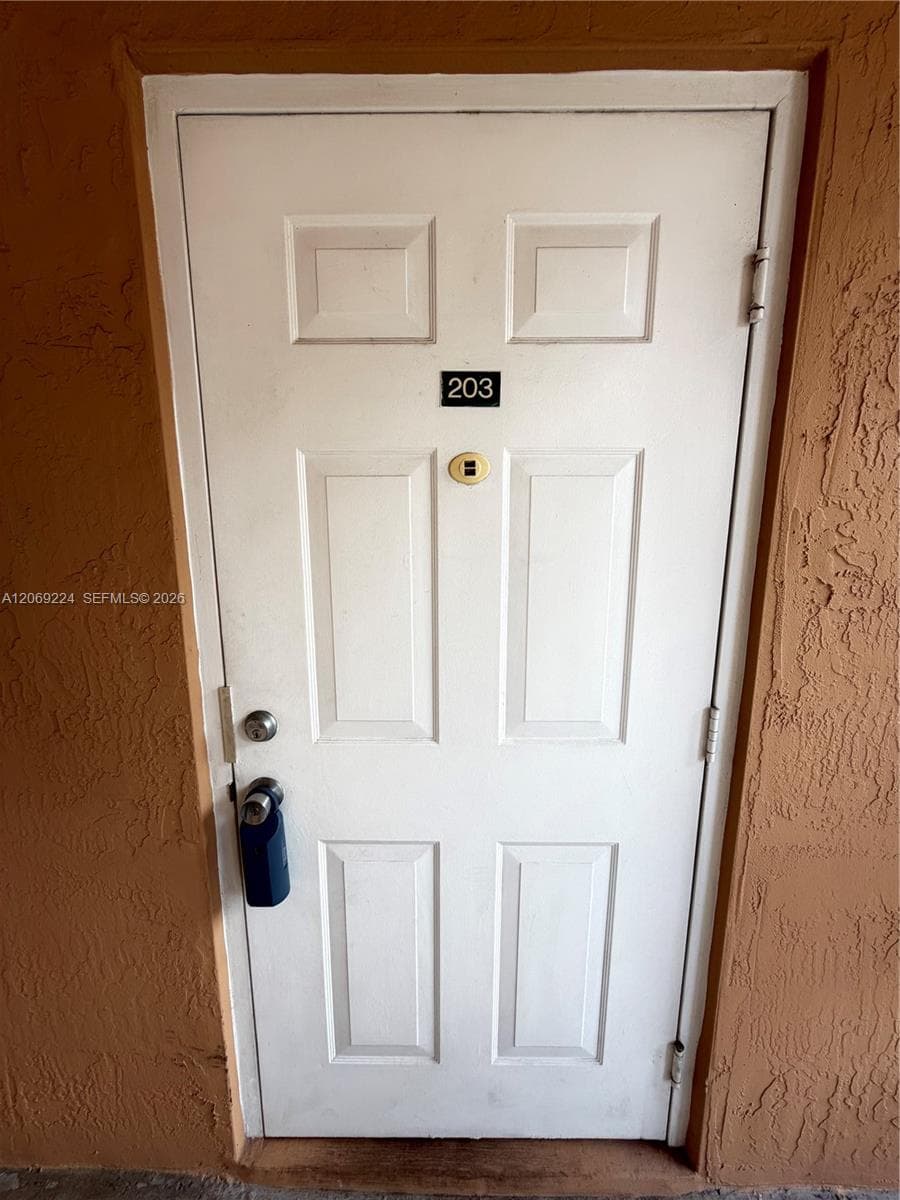 Apartment at 7250 NW 177th St # 16, Hialeah FL 33015