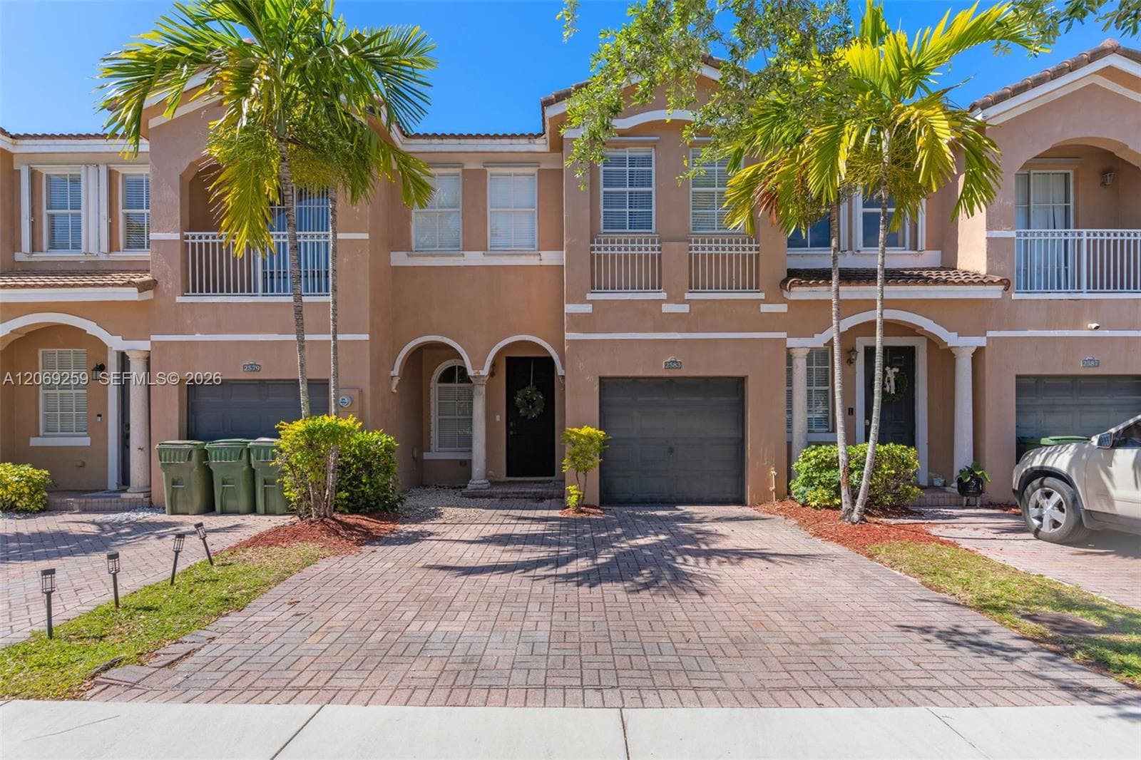 Townhouse at 2583 SE 13th Ct, Homestead FL 33035