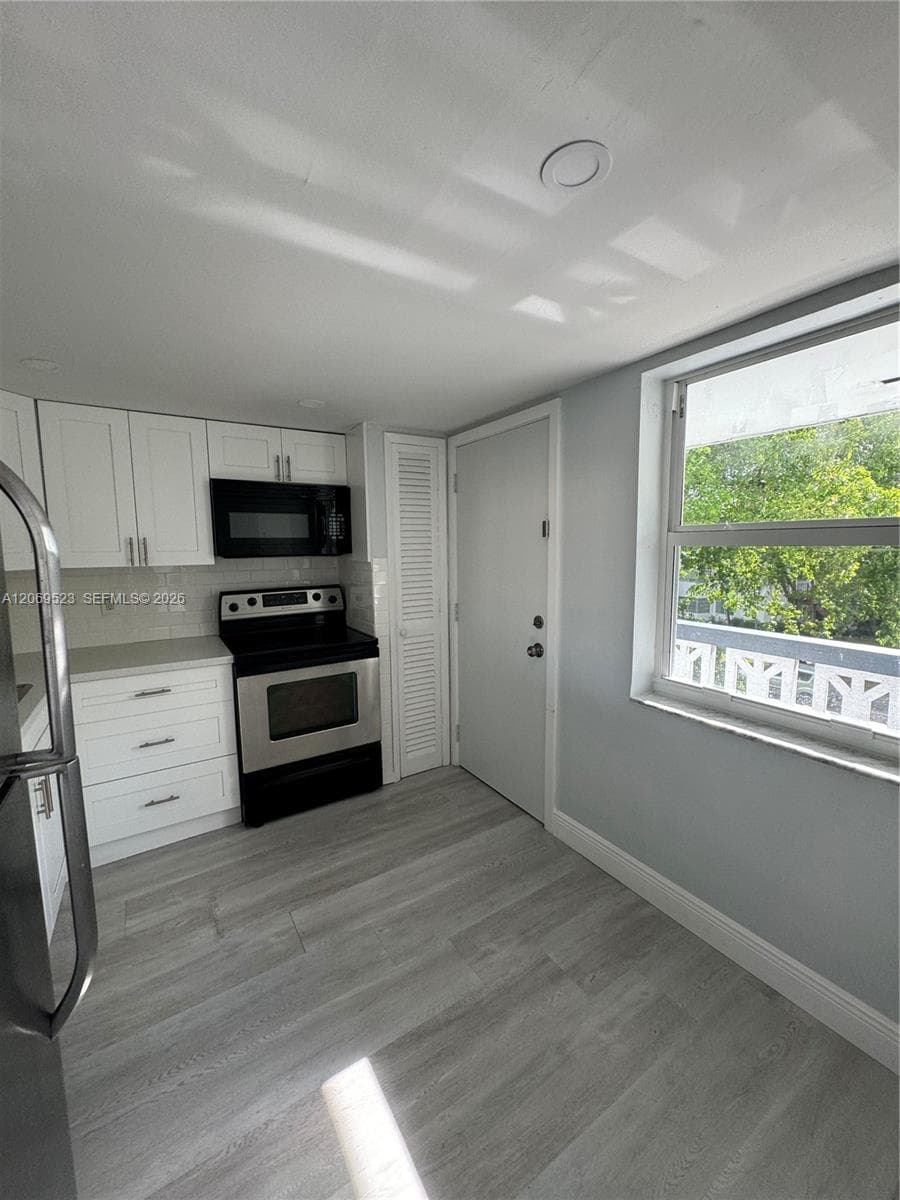 Condominium at 1398 NE 191st St # C305, Miami FL 33179