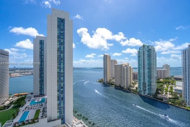 Apartment at 300 S Biscayne Blvd # 2416, Miami FL 33131