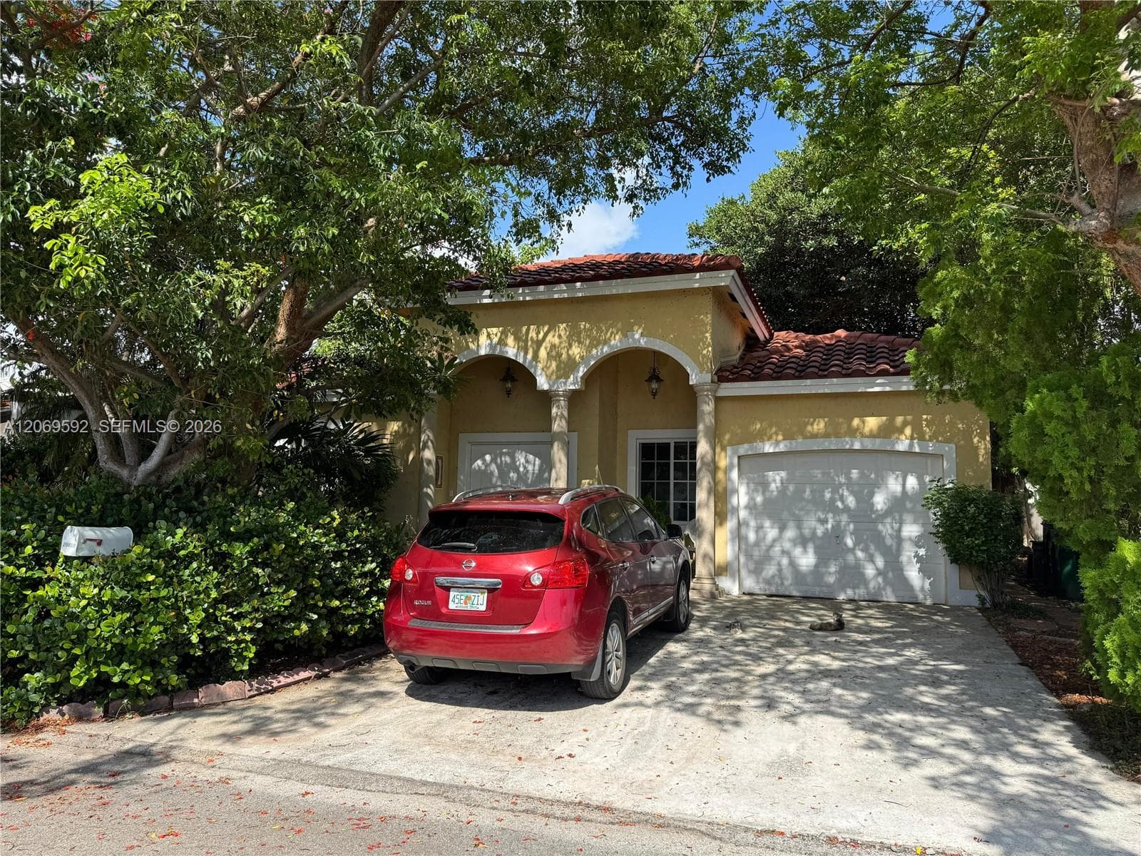 Efficiency at 20808 SW 86th Ct # 0, Cutler Bay FL 33189