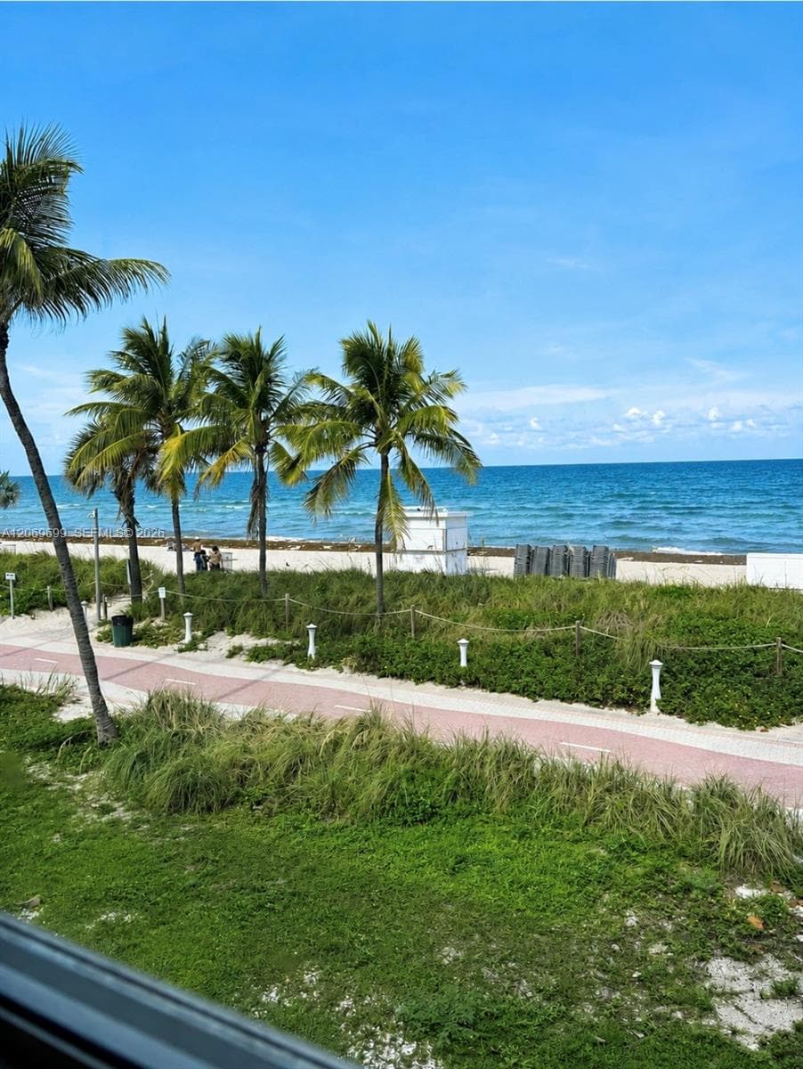 Condominium at 5445 Collins Ave, Miami Beach FL 33140