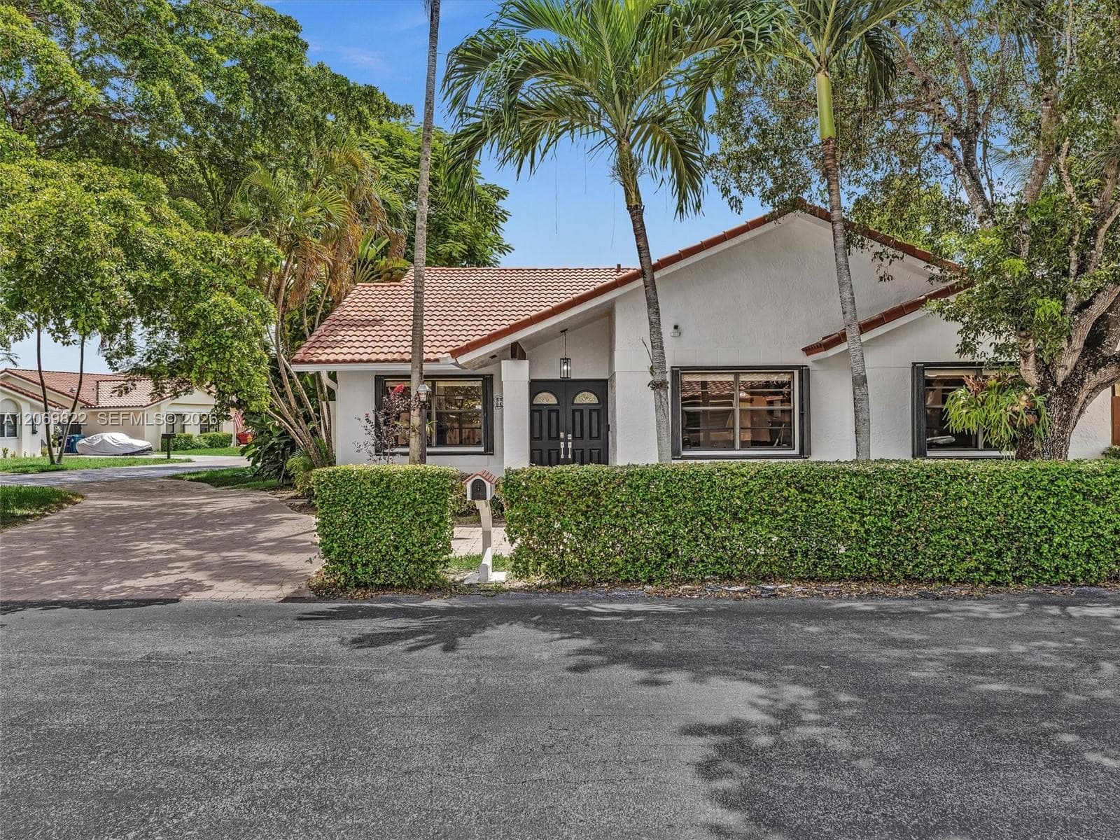 Single Family Residence at 7457 SW 112th Pl, Miami FL 33173