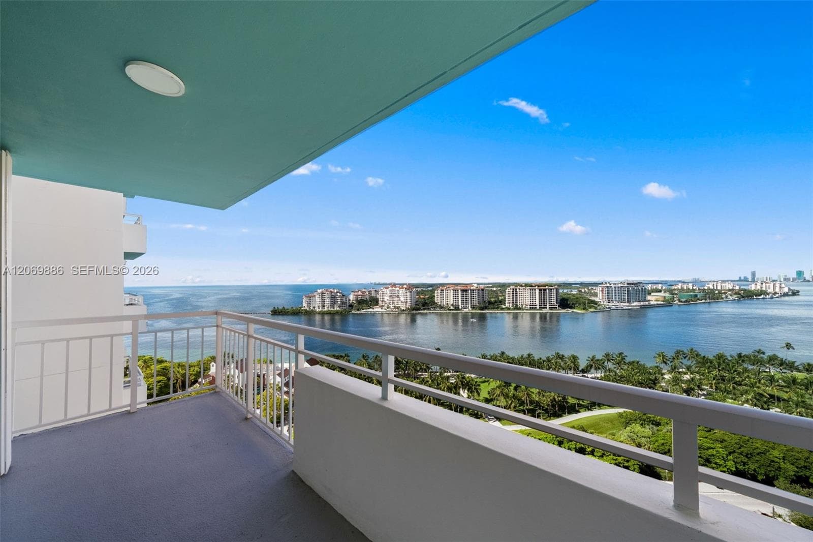 Condominium at 400 S Pointe Dr # 1905, Miami Beach FL 33139