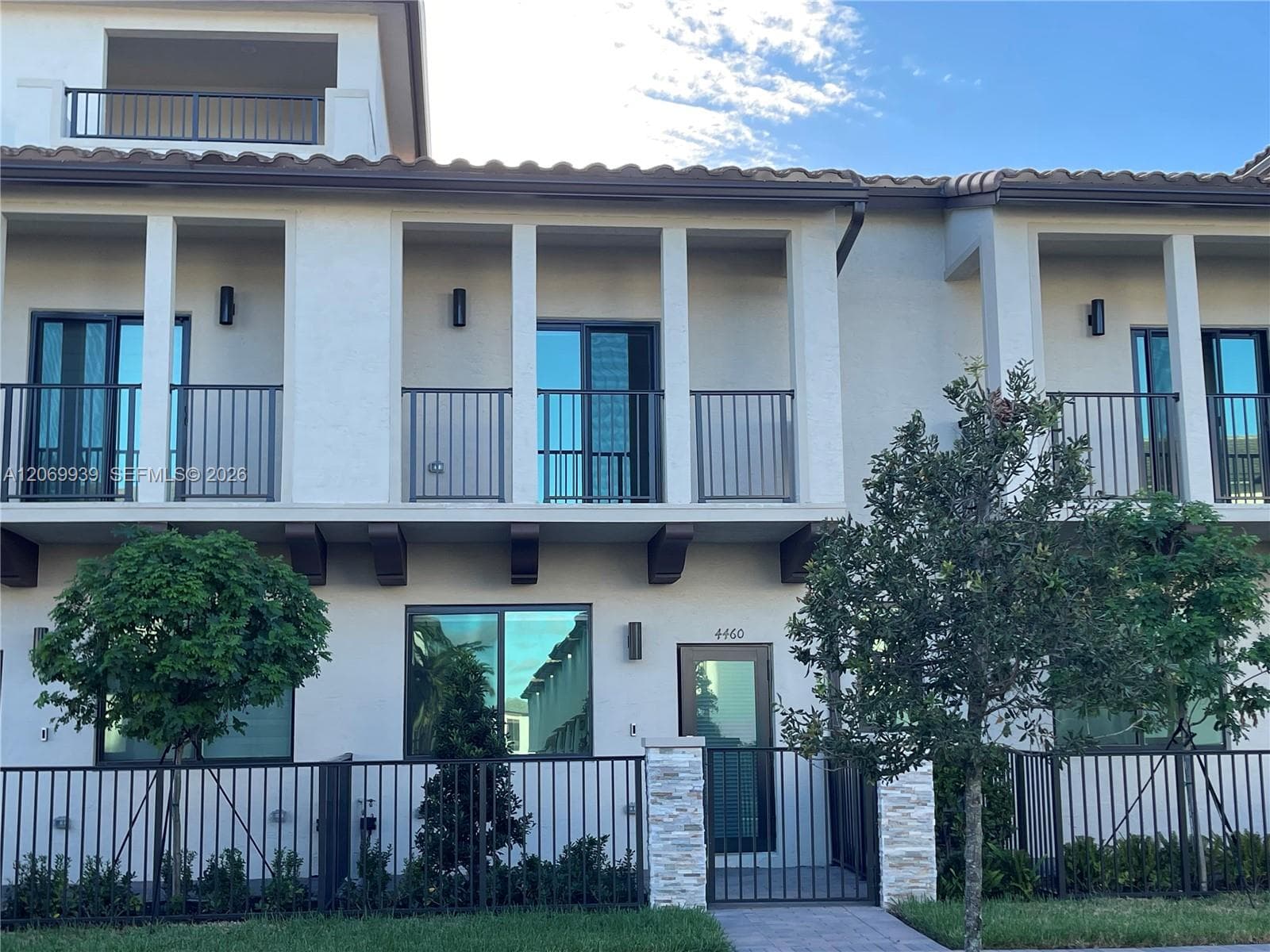 Townhouse at 4460 NW 83rd Ave, Doral FL 33166