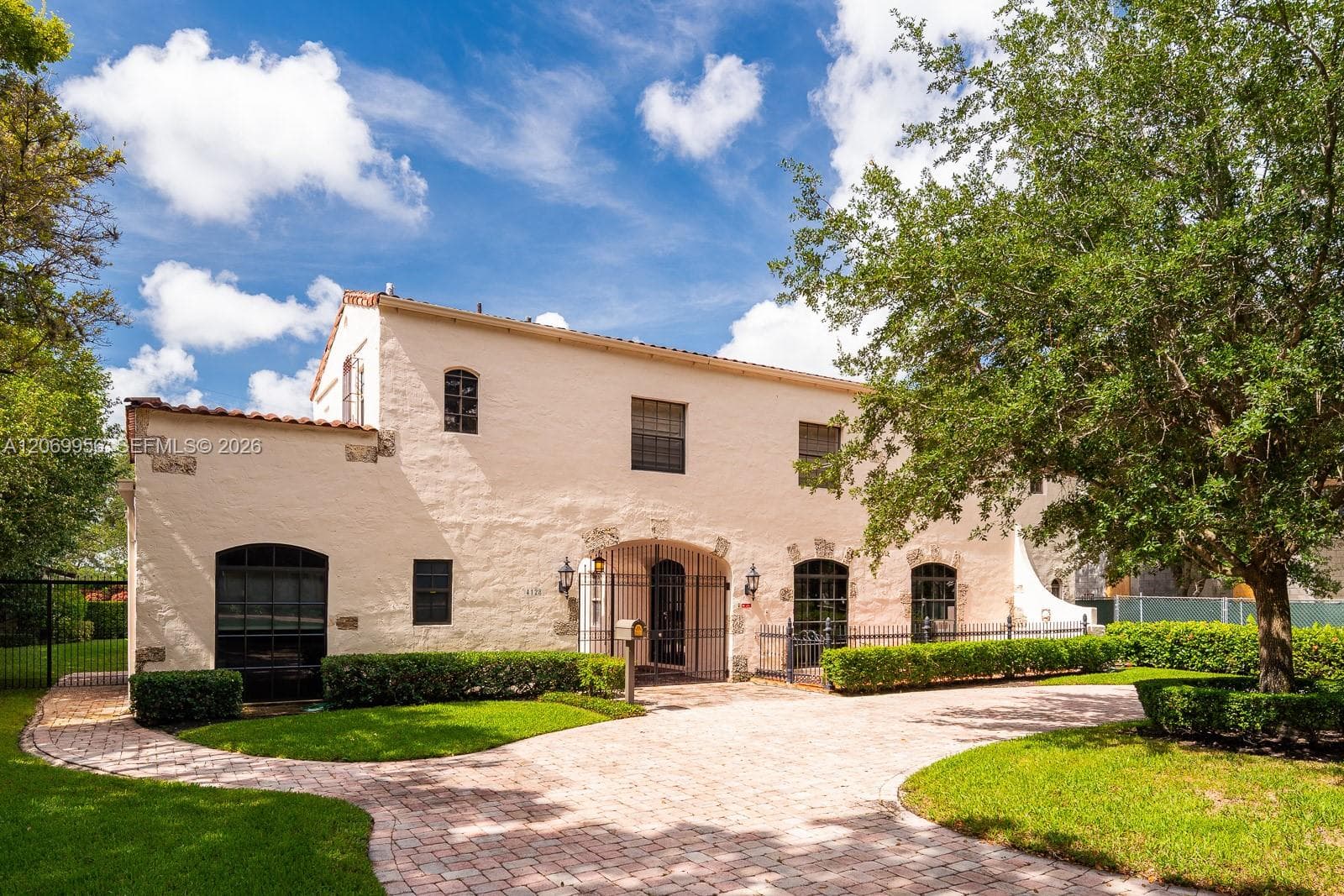 Single Family Residence at 4128 Pinta Ct, Coral Gables FL 33146
