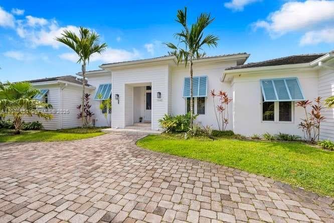 Single Family Residence at 7840 SW 133rd Ter, Pinecrest FL 33156