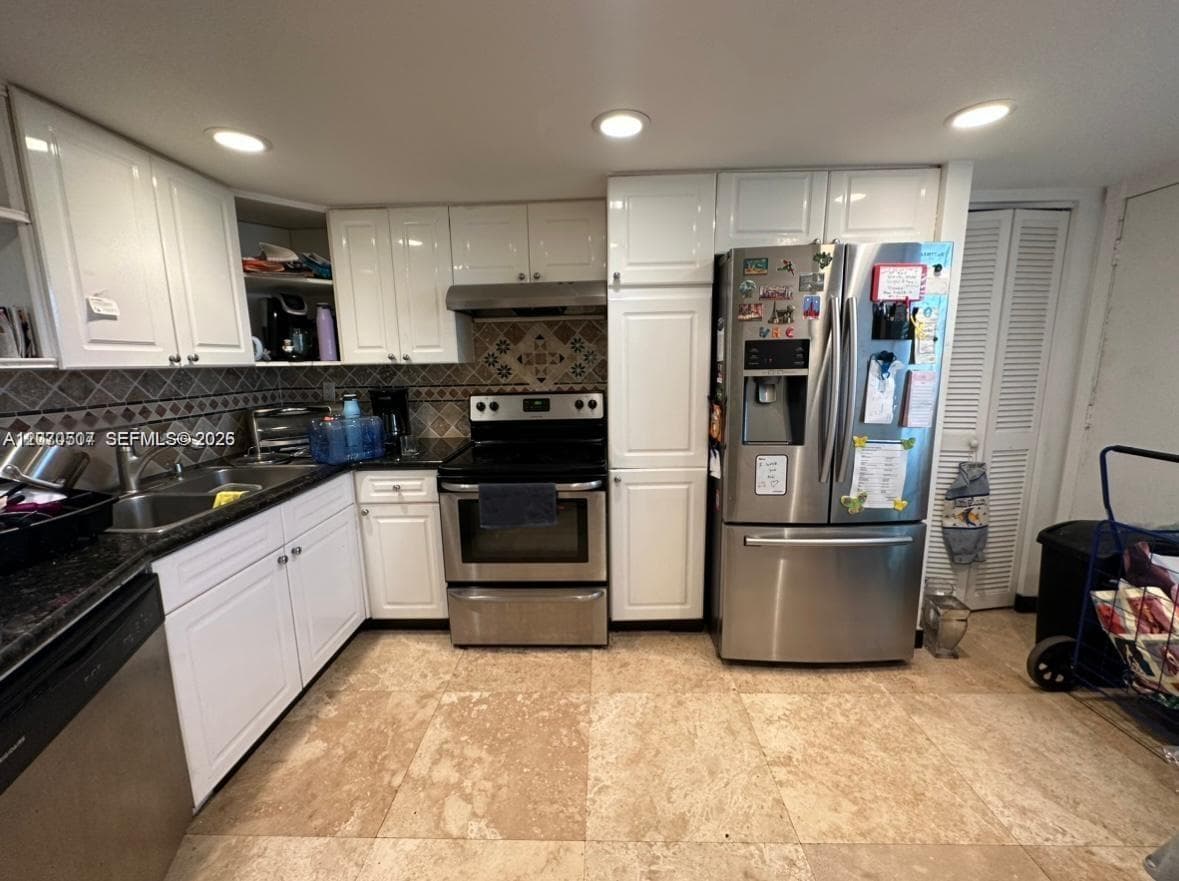 Condominium at 1680 NE 191st St # 2, Miami FL 33179