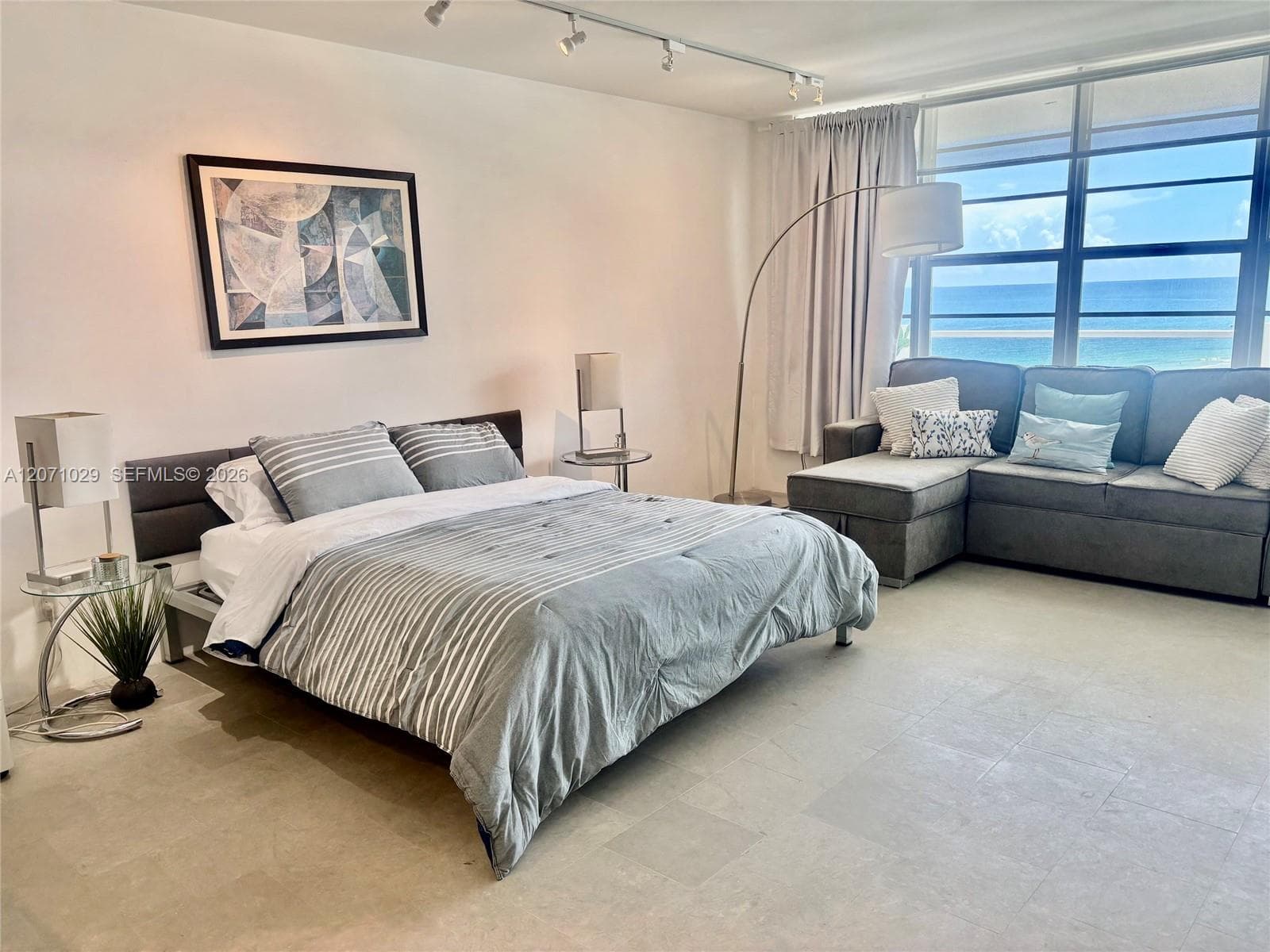 Condominium at 100 Lincoln Rd # 1546, Miami Beach FL 33139