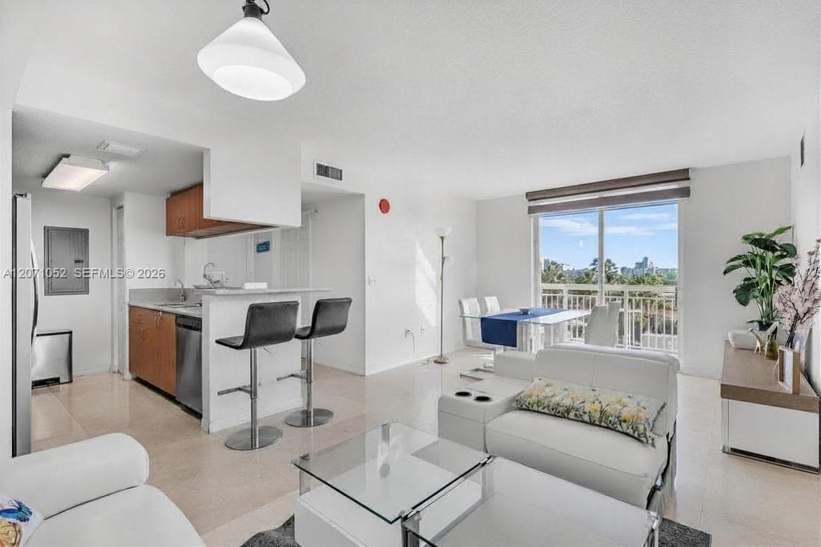 Condominium at 816 NW 11th St # 607, Miami FL 33136