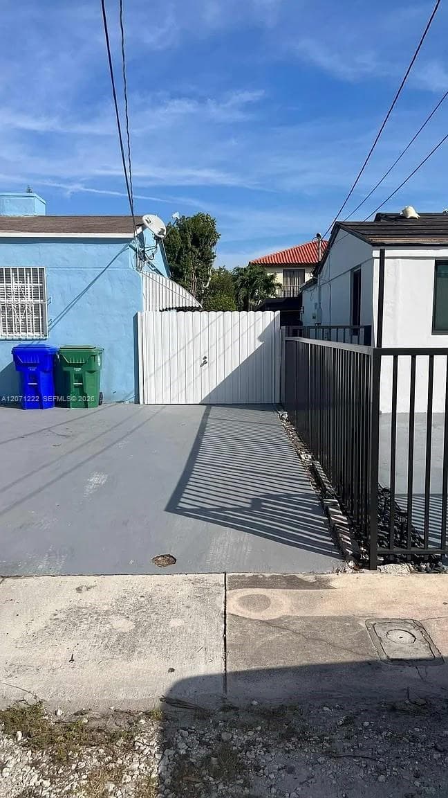 Apartment at 2645 SW 33rd Ave # 2, Miami FL 33133