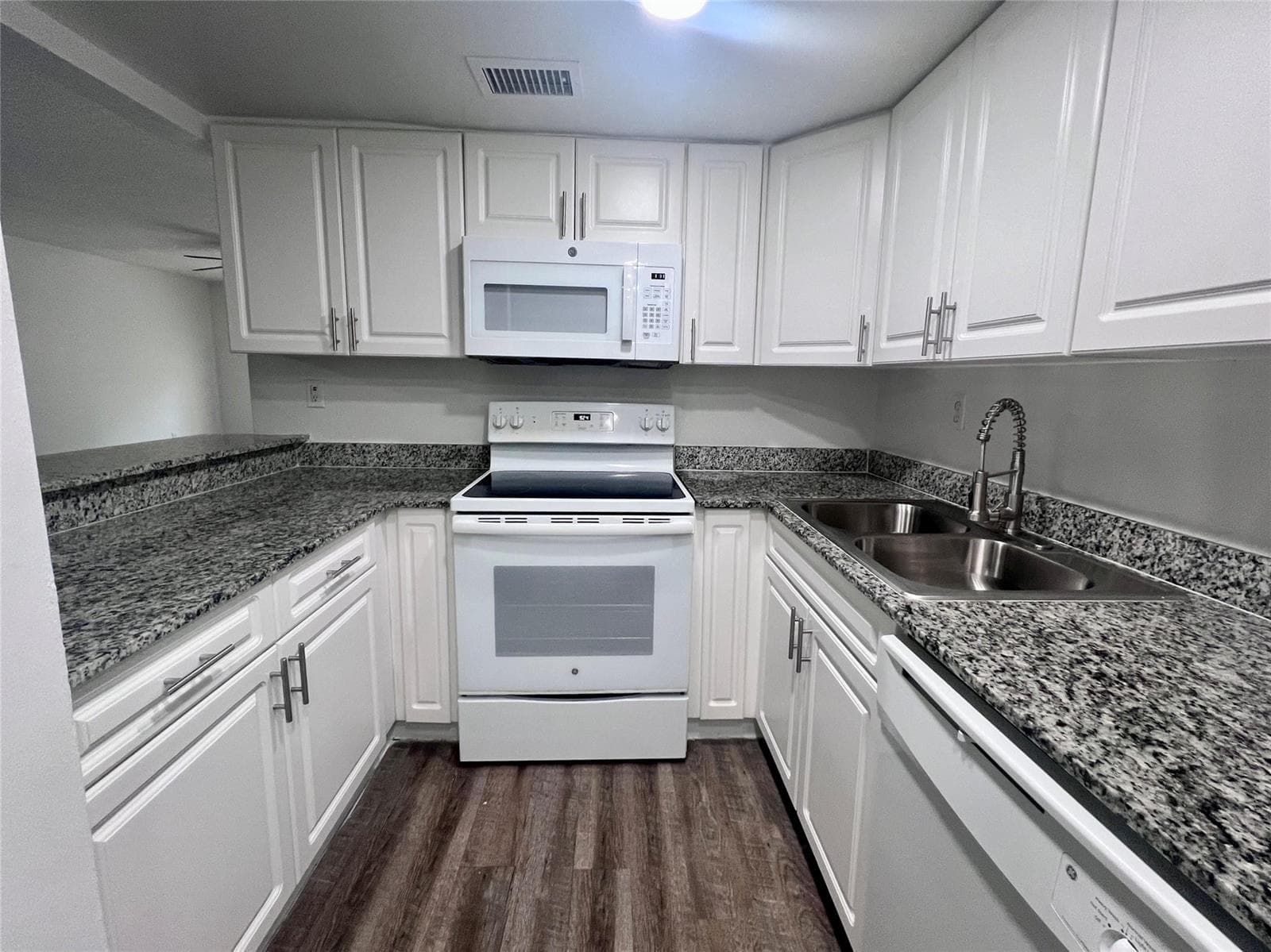 Apartment at 17350 NW 68th Avenue # 315, Hialeah FL 33015