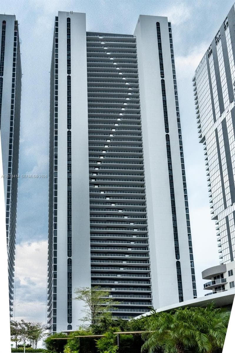 Condominium at 700 NE 24th st # 1506, Miami FL 33137