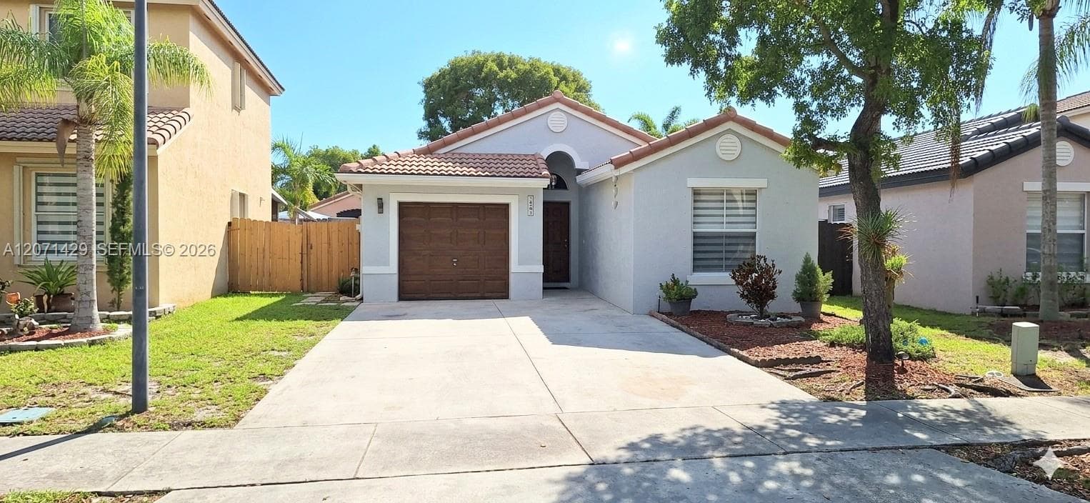 Single Family Residence at 1901 SE 15th St, Homestead FL 33035