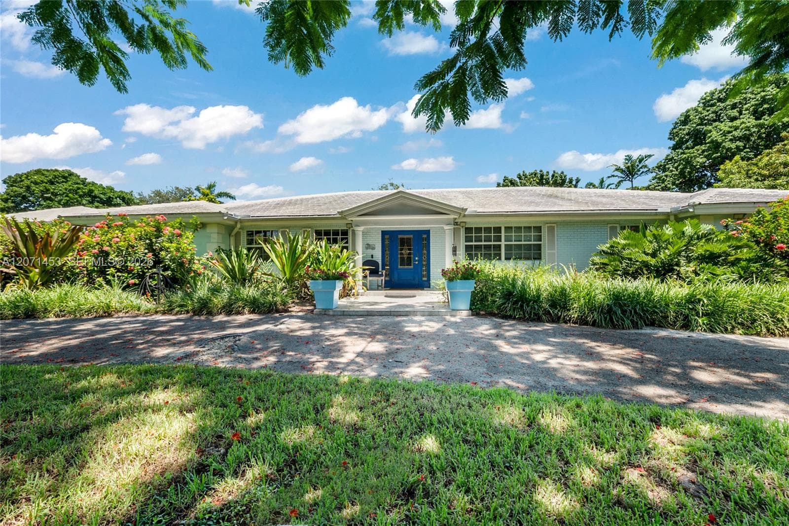 Single Family Residence at 5455 SW 88th St, Miami FL 33156