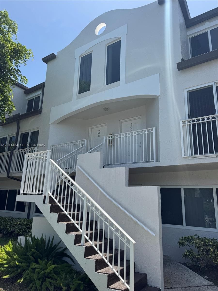 Apartment at 8670 NW 6th Ln # 208, Miami FL 33126
