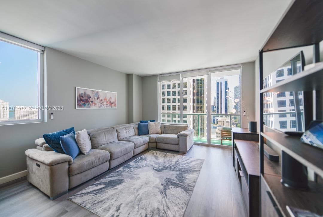 Condominium at 55 SE 6th St # 2110, Miami FL 33131