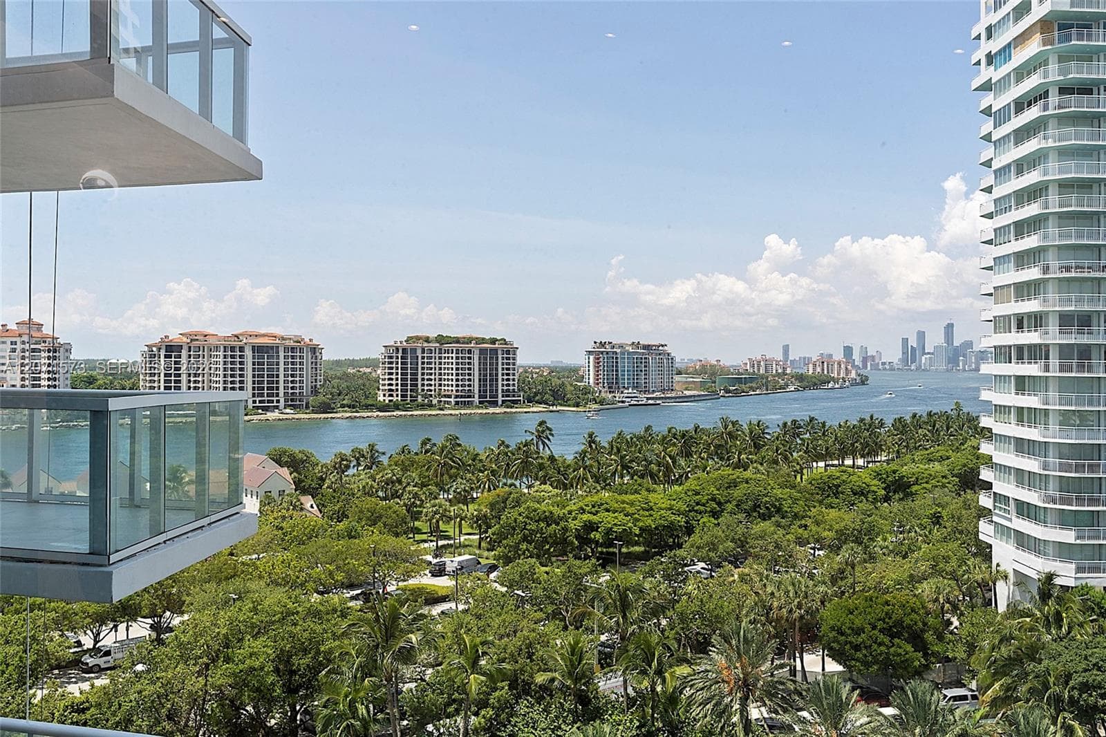 Condominium at 100 S Pointe Dr # 910, Miami Beach FL 33139