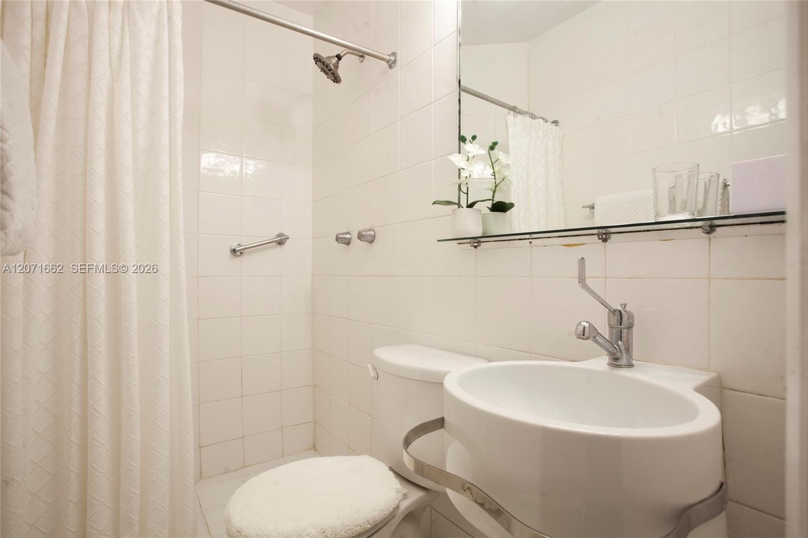 Multi Family at 4720 Pine Tree Dr # 1, Miami Beach FL 33140