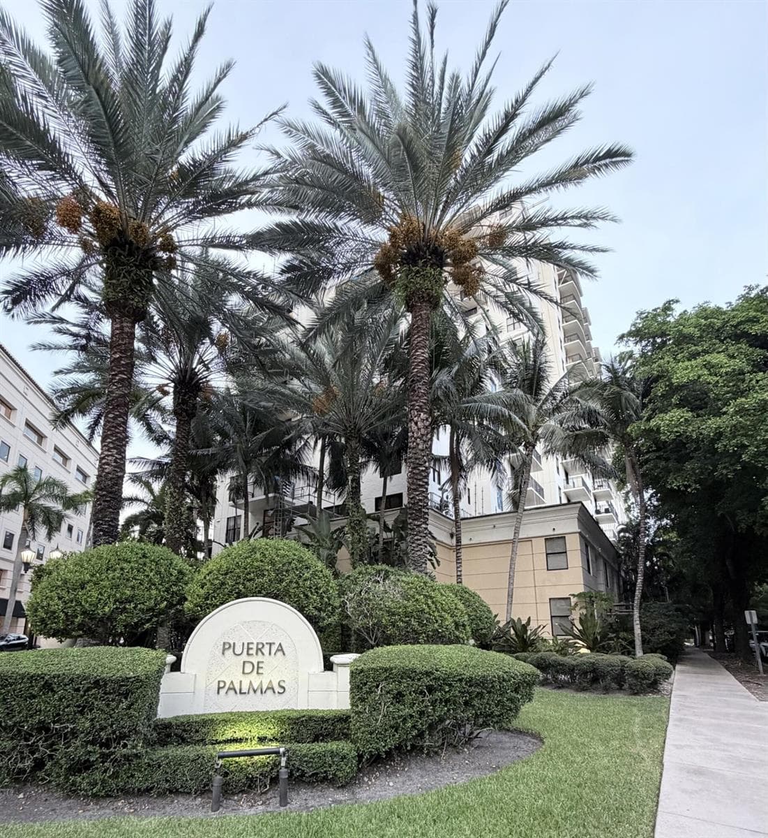 Condominium at 888 S Douglas Road # 1015, Coral Gables FL 33134