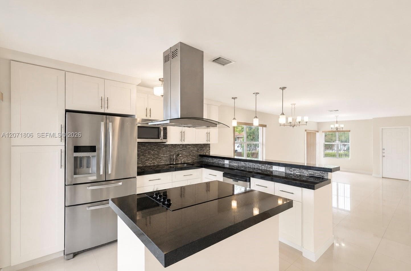 Townhouse at 2561 W 60th Pl # 1, Hialeah FL 33016