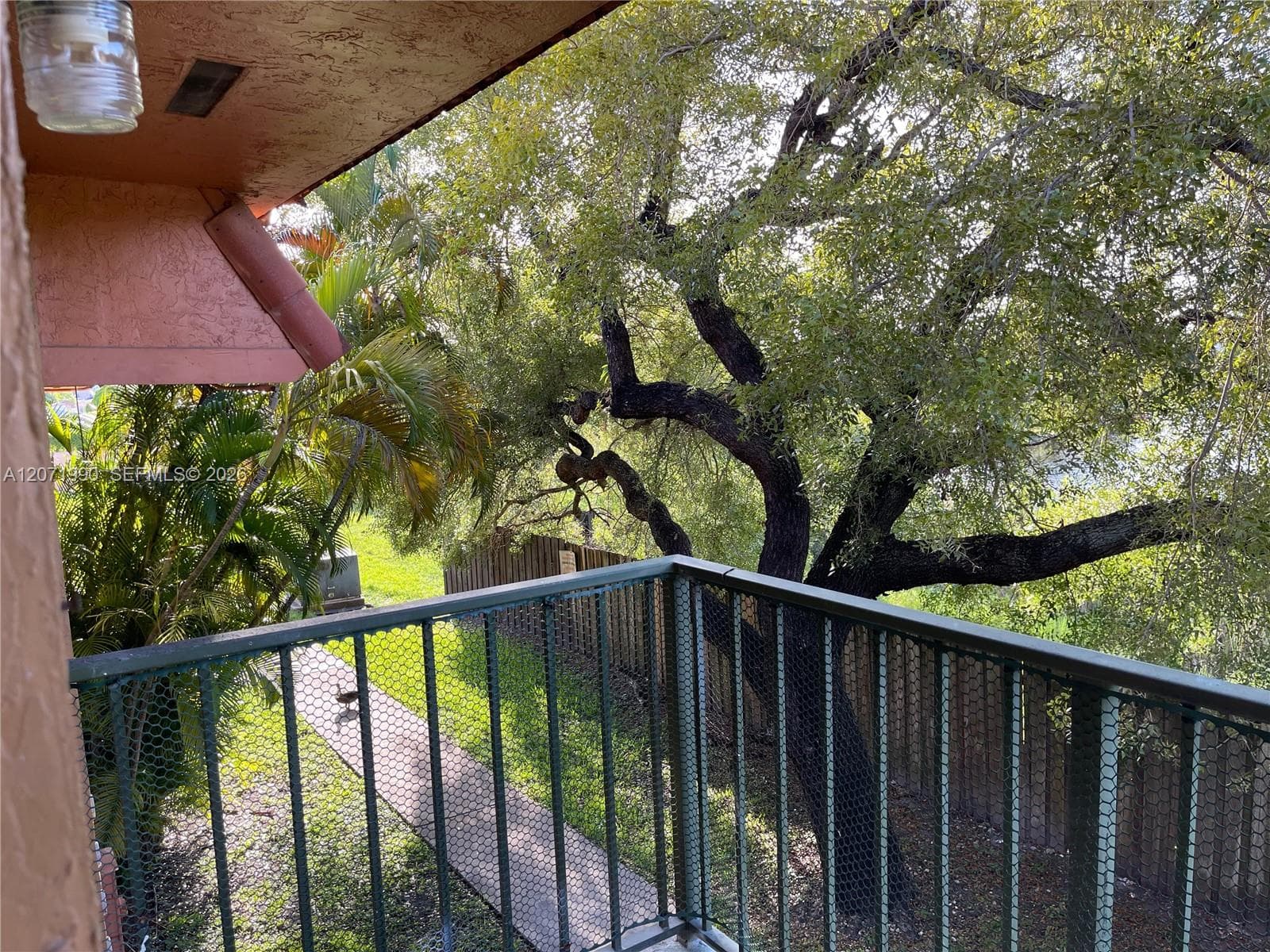 Apartment at 6821 SW 129th Ave # 7, Miami FL 33183