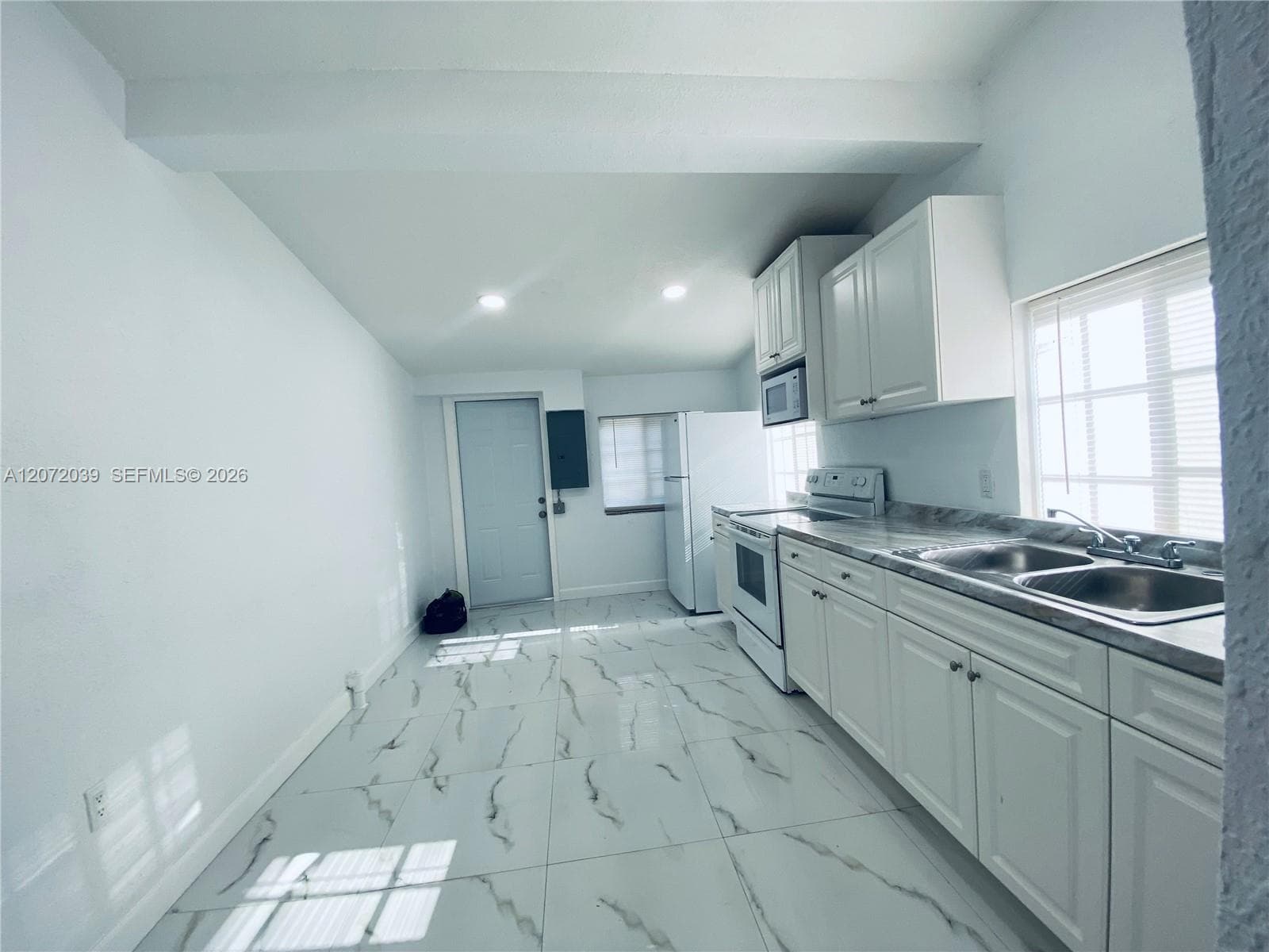 Efficiency at 3100 NW 86th St, Miami FL 33147