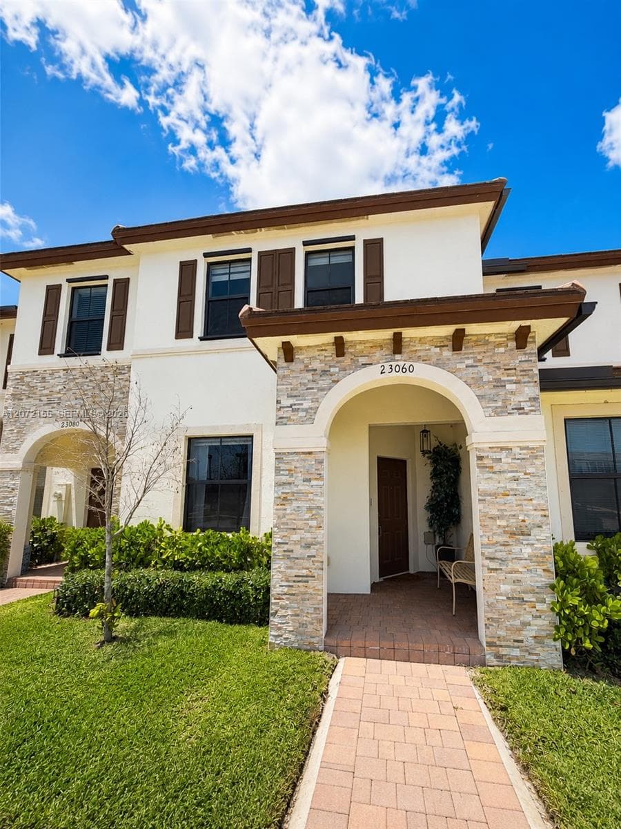 Villa at 23060 SW 99th Ct # 0, Cutler Bay FL 33190