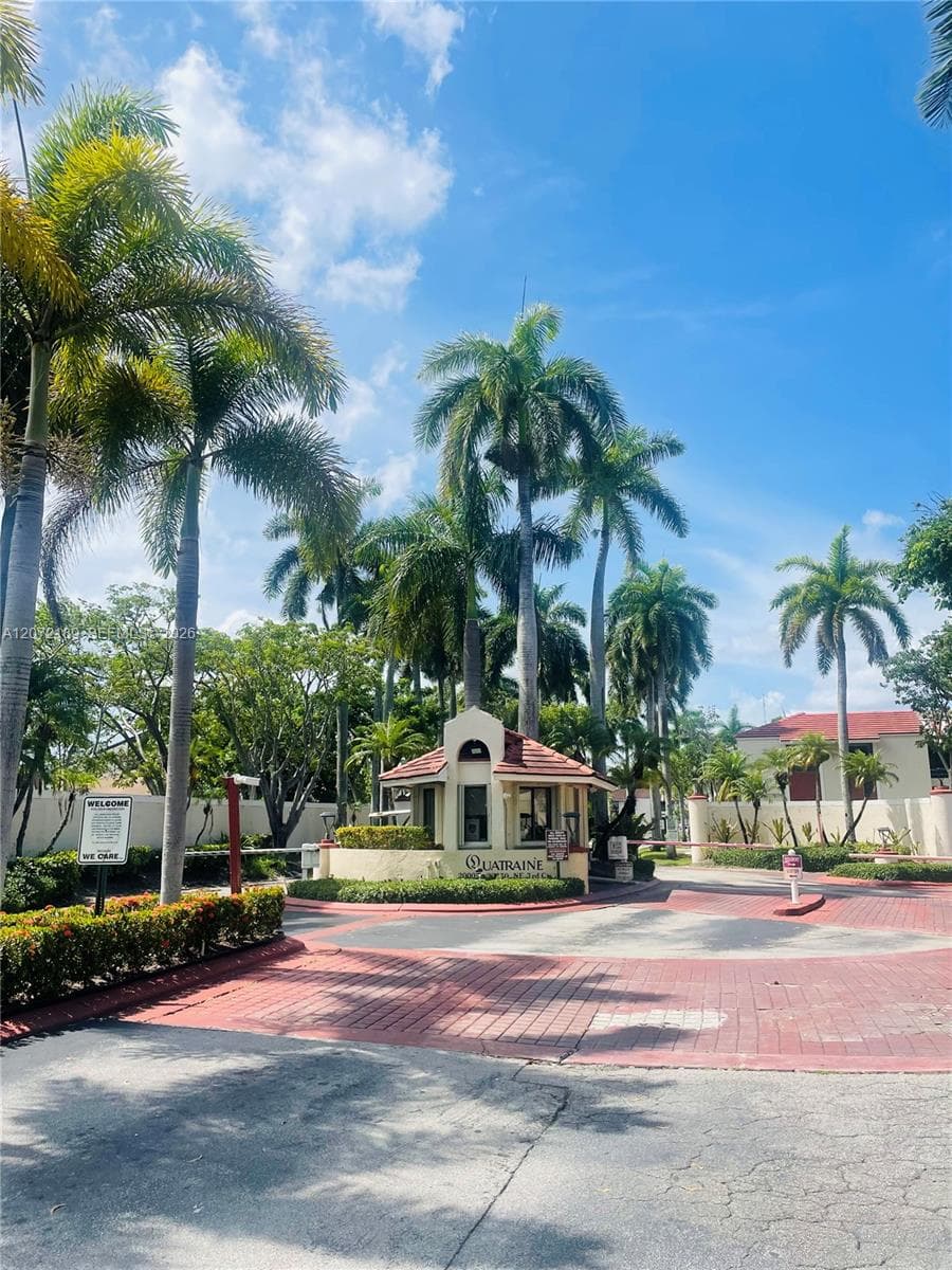 Condominium at 20005 NE 3rd Ct # 5, Miami FL 33179
