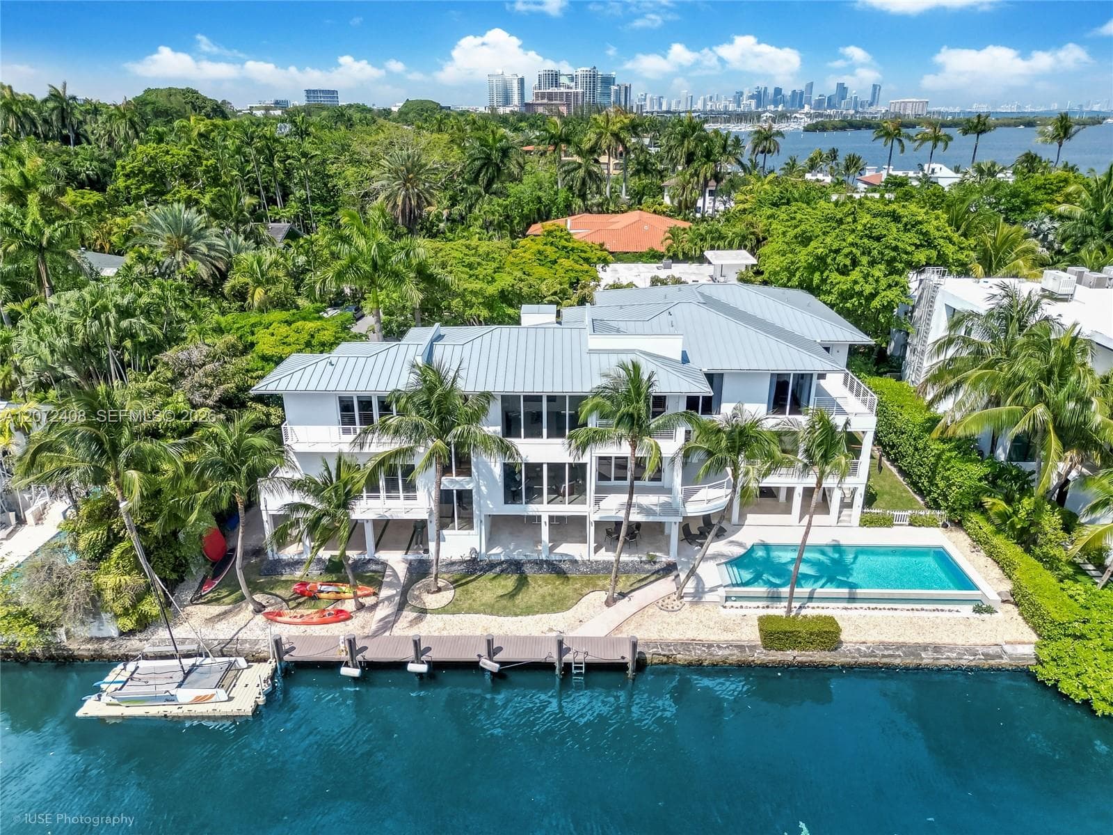Single Family Residence at 3835 Carole Ct, Miami FL 33133