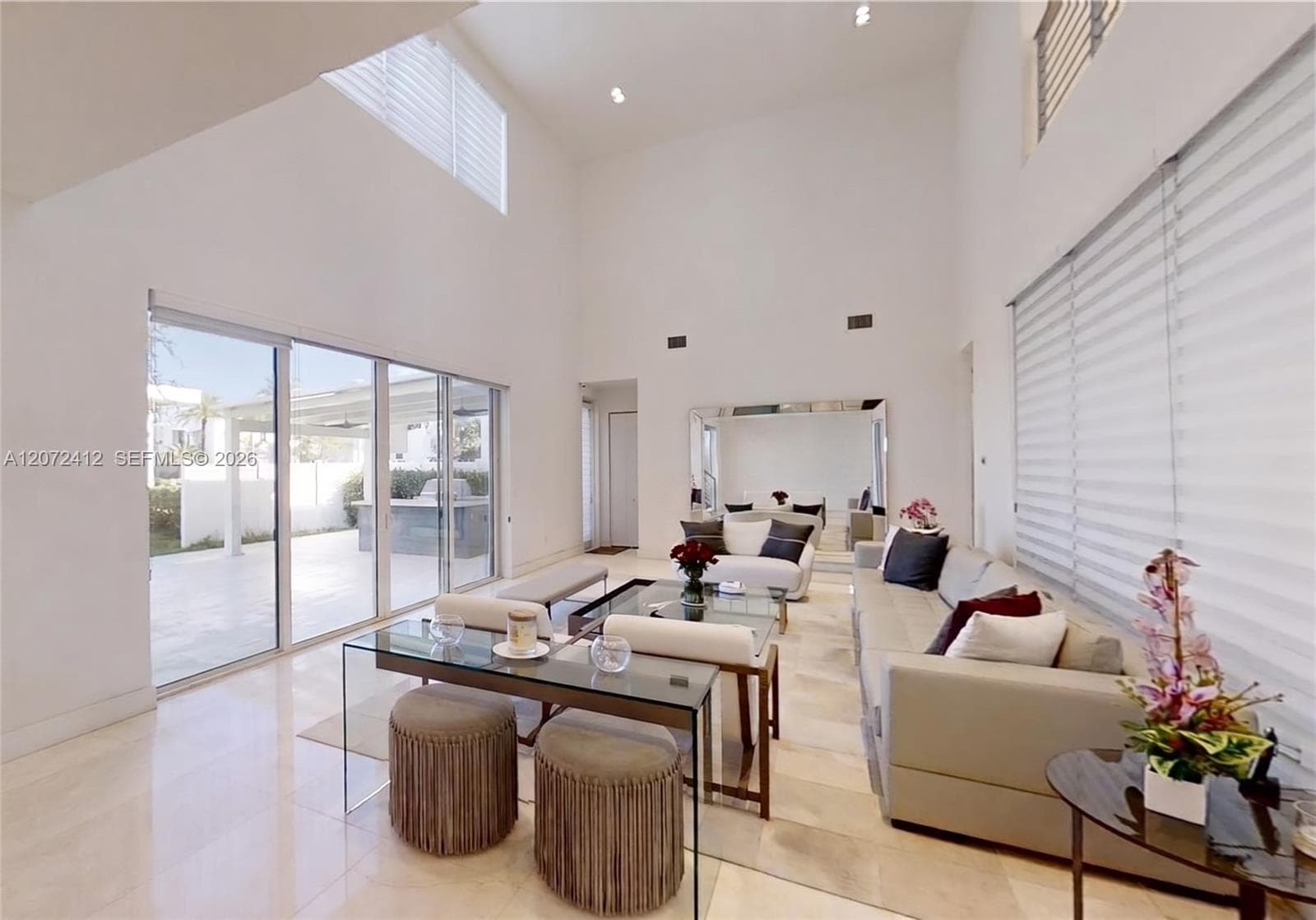 Single Family Residence at 10229 NW 74th Ter, Doral FL 33178