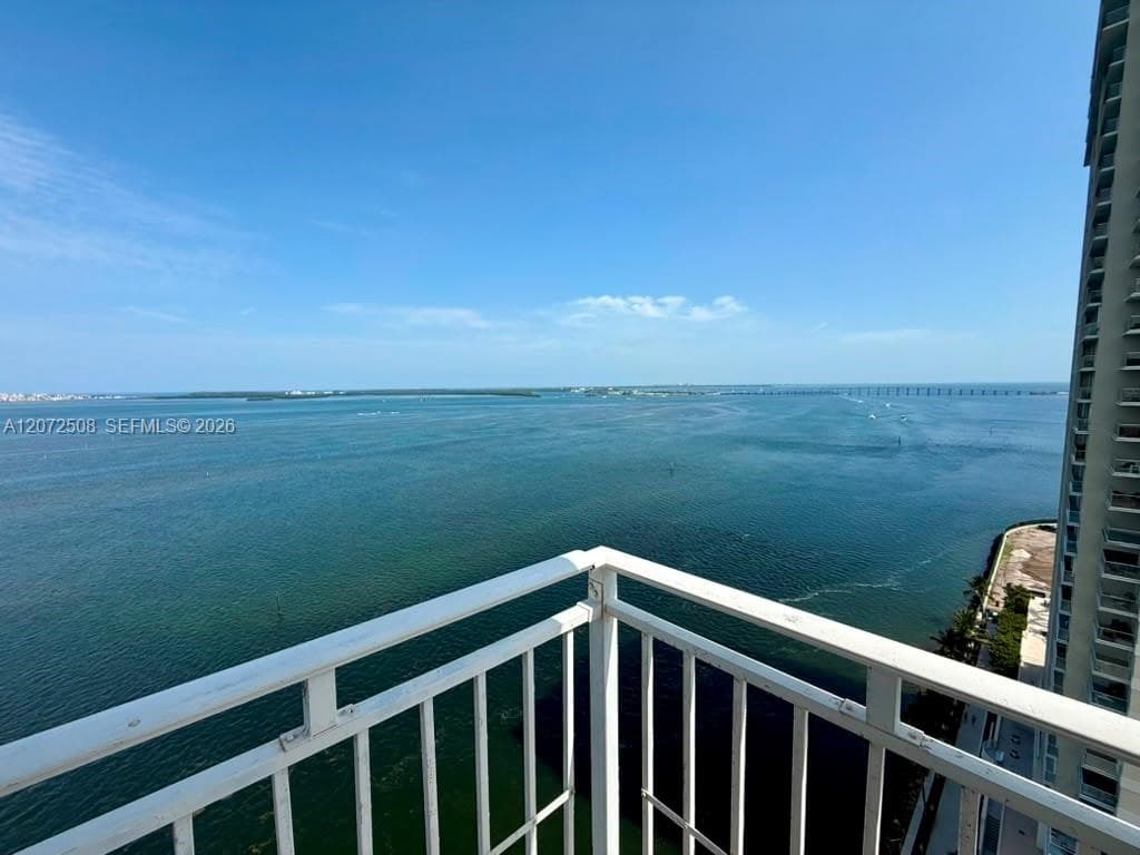 Condominium at 770 Claughton Island Dr # 2016, Miami FL 33131
