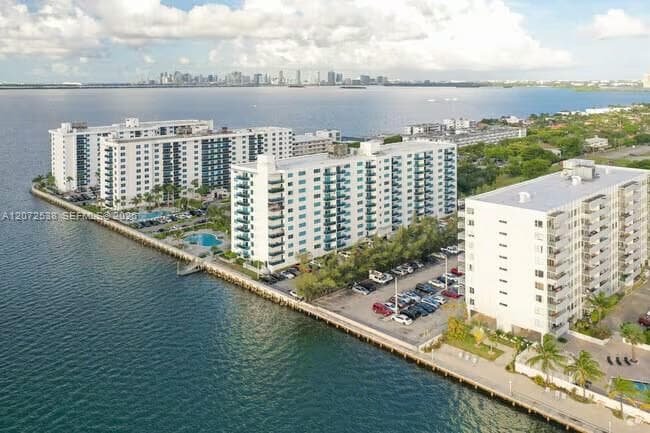 Apartment at 7525 E Treasure Dr # 914, North Bay Village FL 33141