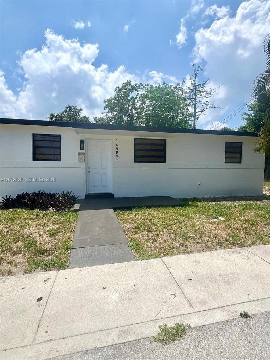 Single Family Residence at 15350 NE 14th Ct, North Miami Beach FL 33162