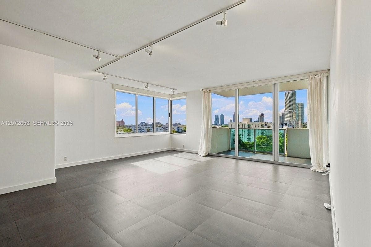 Condominium at 1200 West Ave # 815, Miami Beach FL 33139