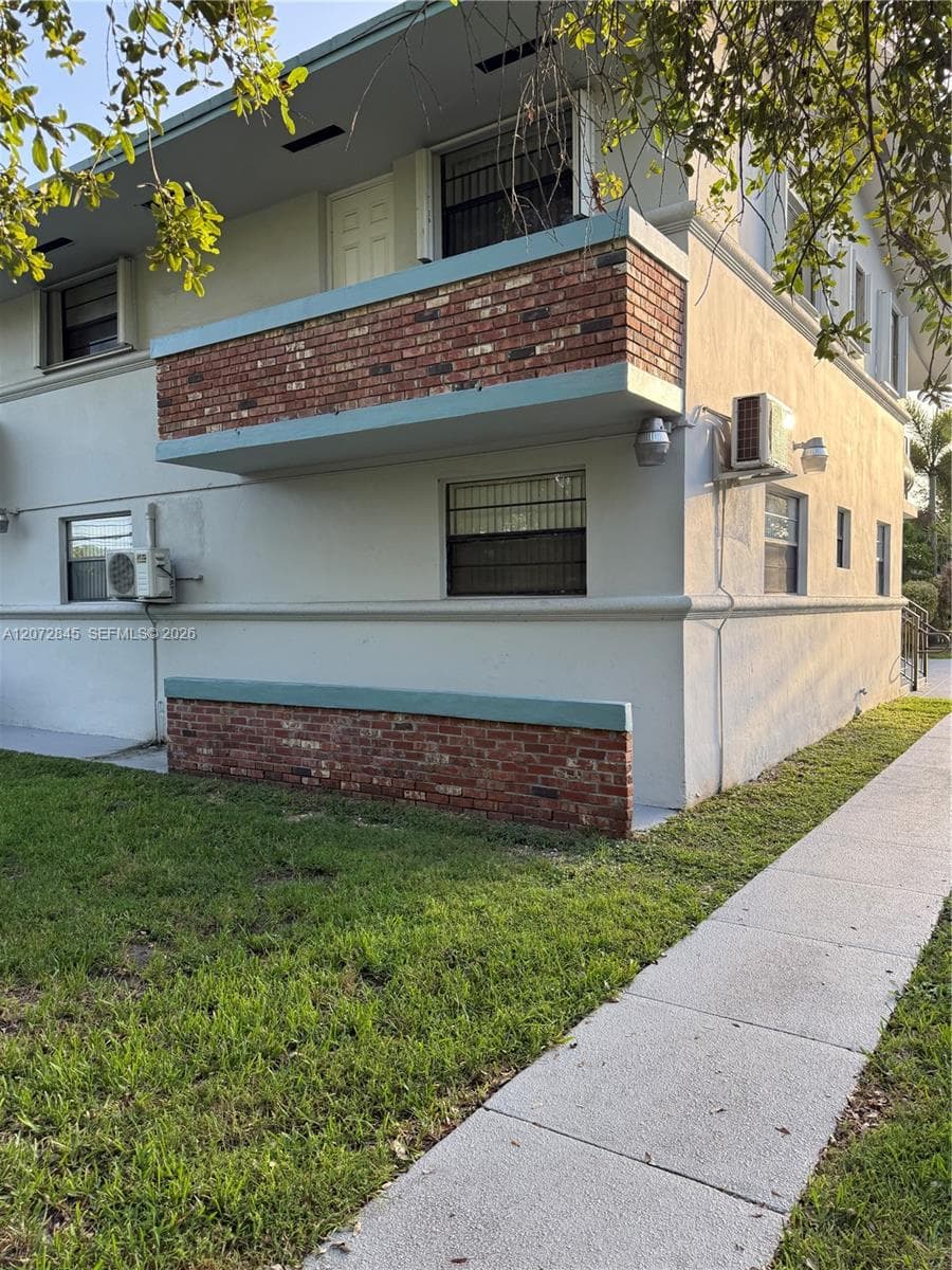 Condominium at 4450 SW 67th Ave # A, Miami FL 33155